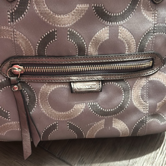 Coach Daisy Dot shoulder bag EUC - Picture 2 of 7